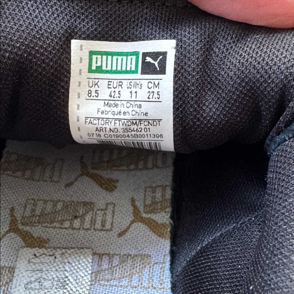 Women's Puma Black Sneakers with White Stripe Size: 11 ✨ - Picture 6 of 6